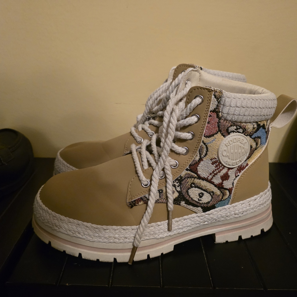 Tan and Cream Men's Boots - Picture 3 of 4